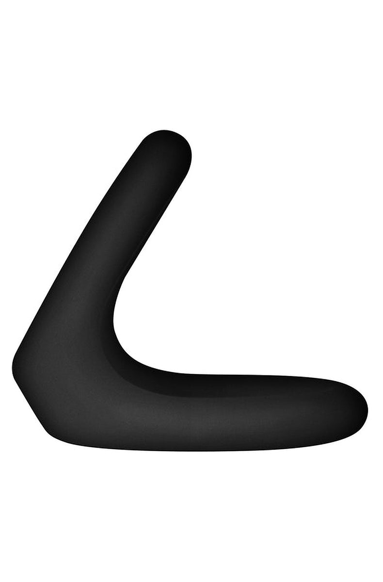 Forto F-22 double ring in black seen from the side, showing the curved one piece silicone body