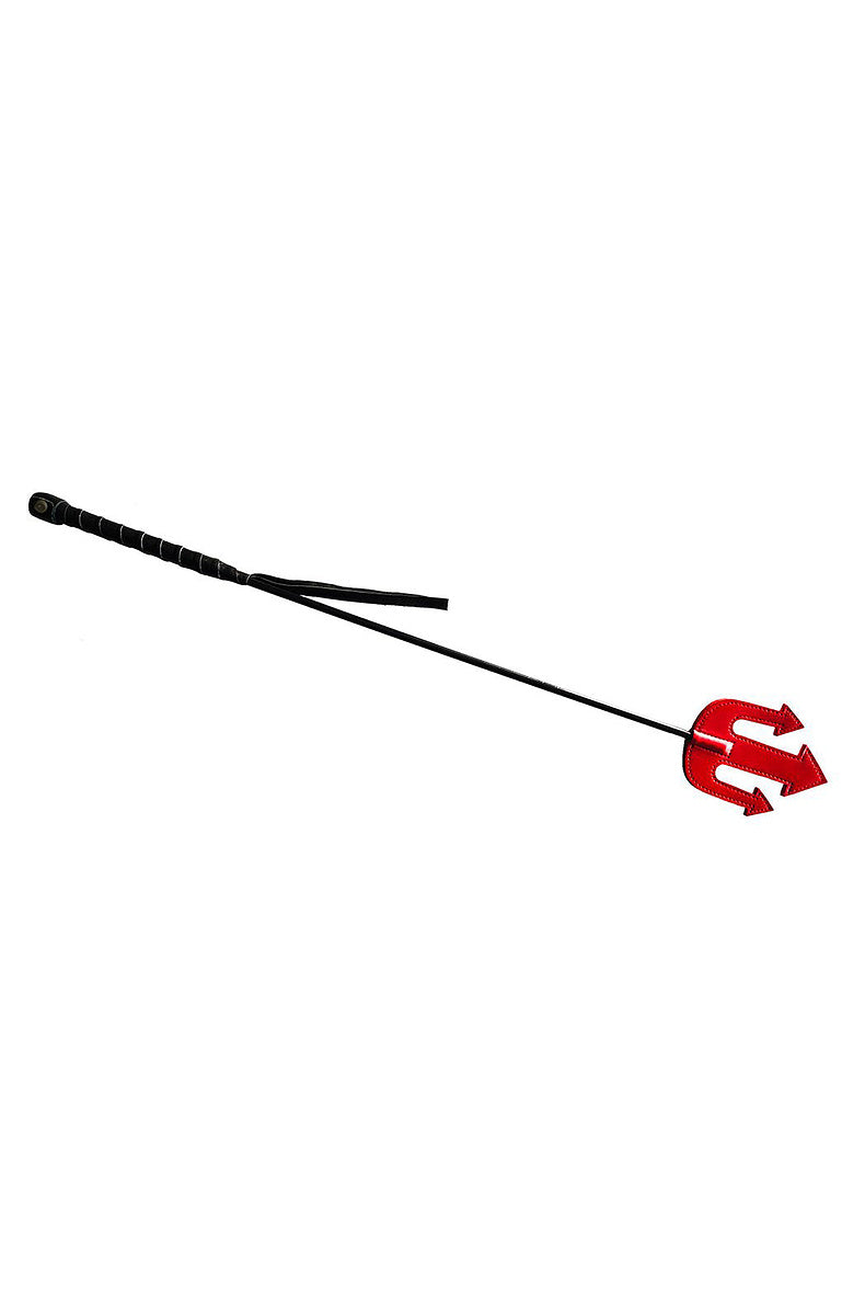 Full length of the devil riding crop from wrist loop handle to red leather slapper