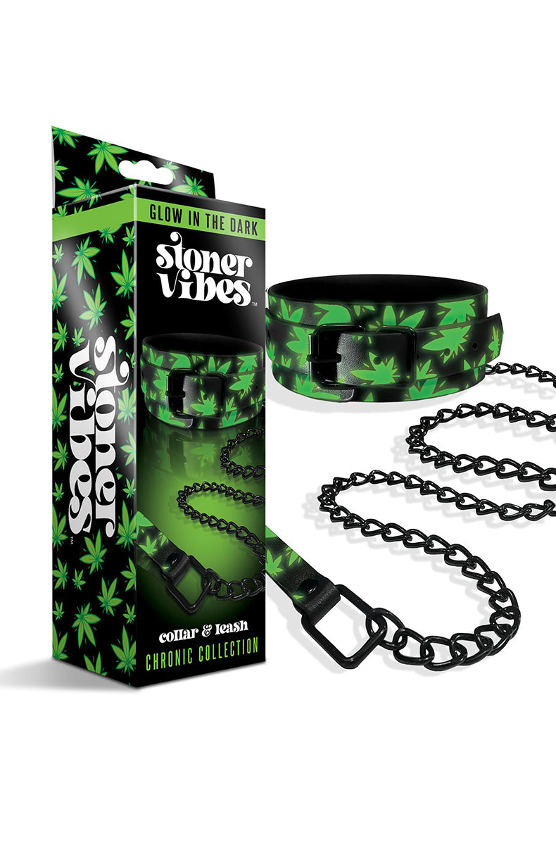 Stoner Vibes Chronic Collection retail box beside the cannabis-leaf print collar and detachable black chain leash.
